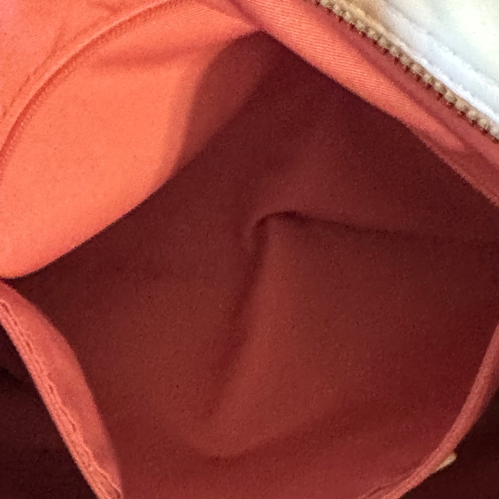 Coach Zoe Leather Shoulder Bag. - Picture 7 of 12